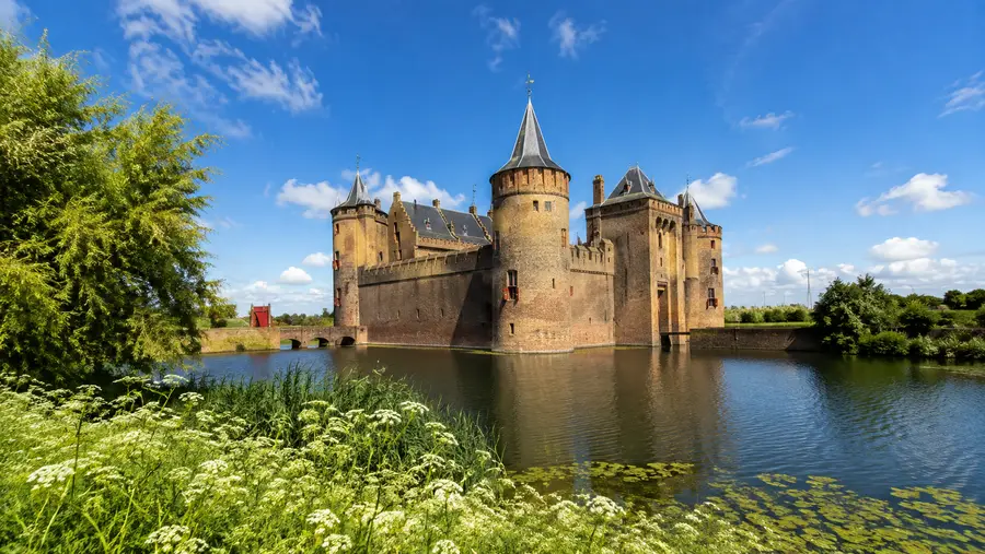 Muiderslot Castle Tours & Visitor Reviews